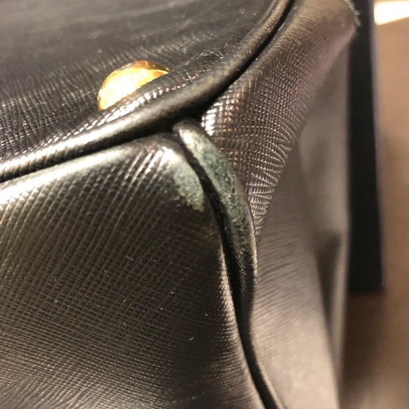 Authentic Prada Saffiano Double ZIP LUx Black bag - Picture 6 of 8